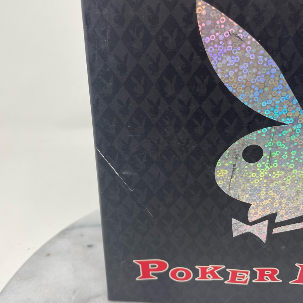 PLAYBOY Boxed Poker Kit - Picture 9 of 11